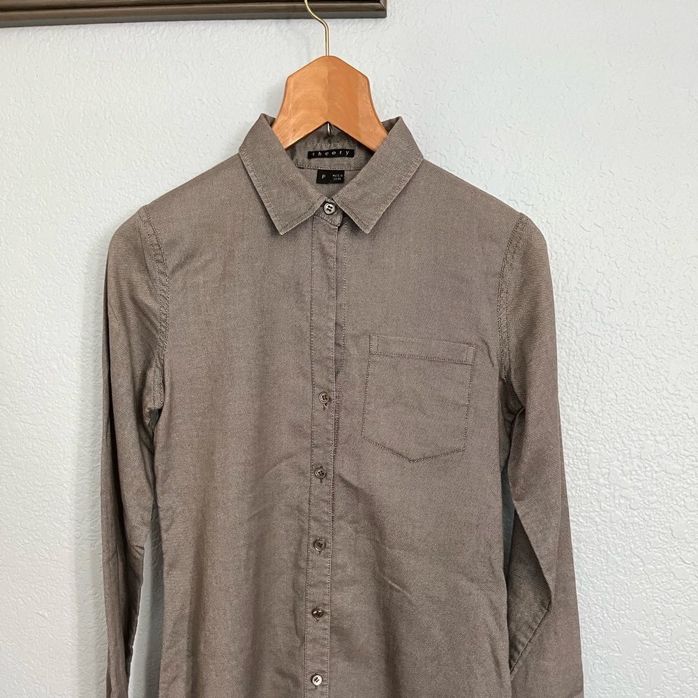 Theory -  blue classic cotton button down shirt.